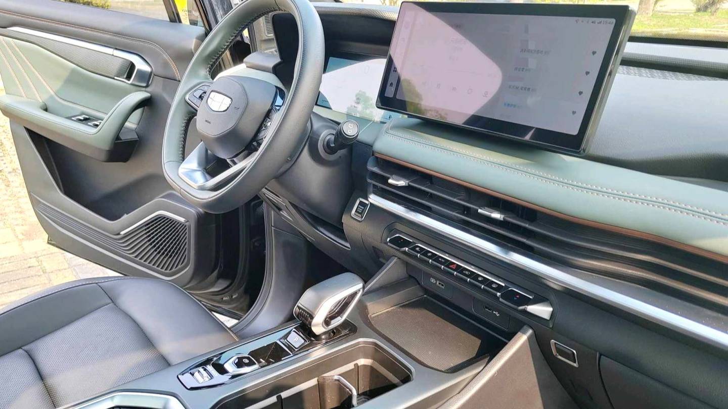 Geely 2023 Okavango 2.0T DCT Prestige Model