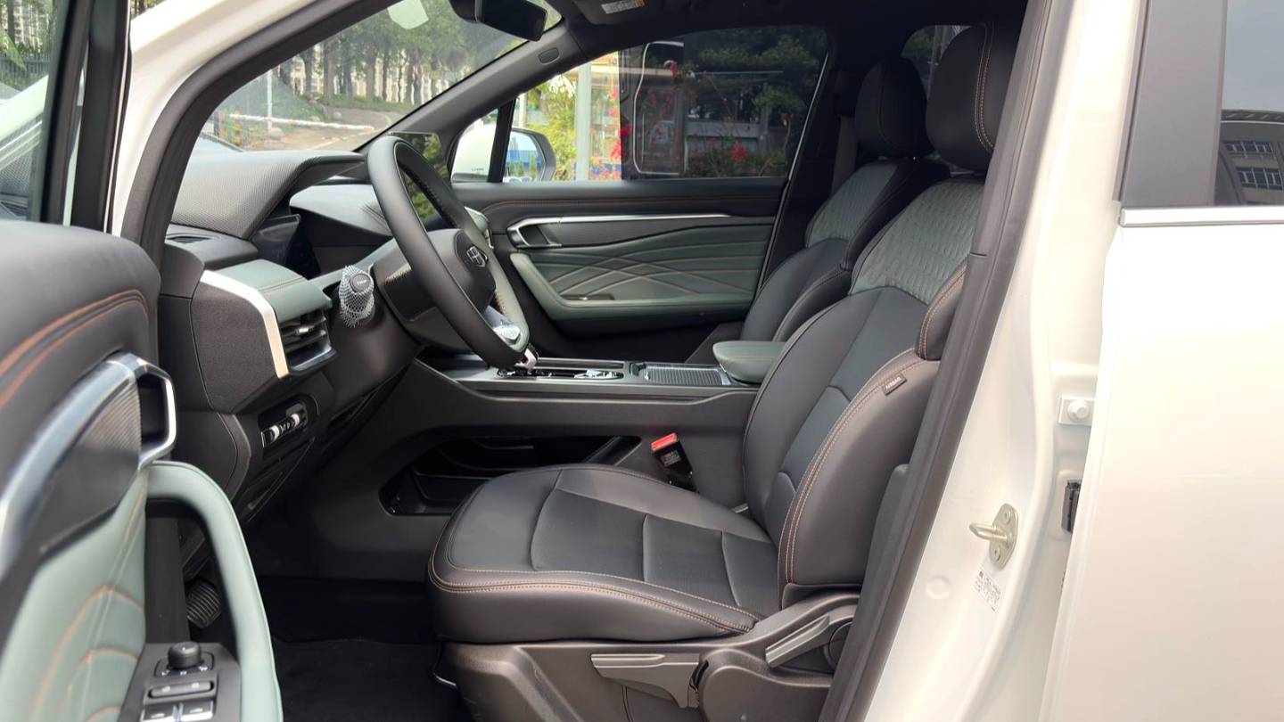 Geely 2024 Okavango 2.0T DCT Luxury Model