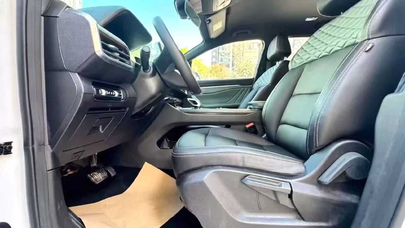 Geely 2023 Okavango 2.0T DCT Luxury Model