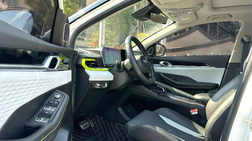 Geely 2022 Coolray 1.5TD DCT Battle