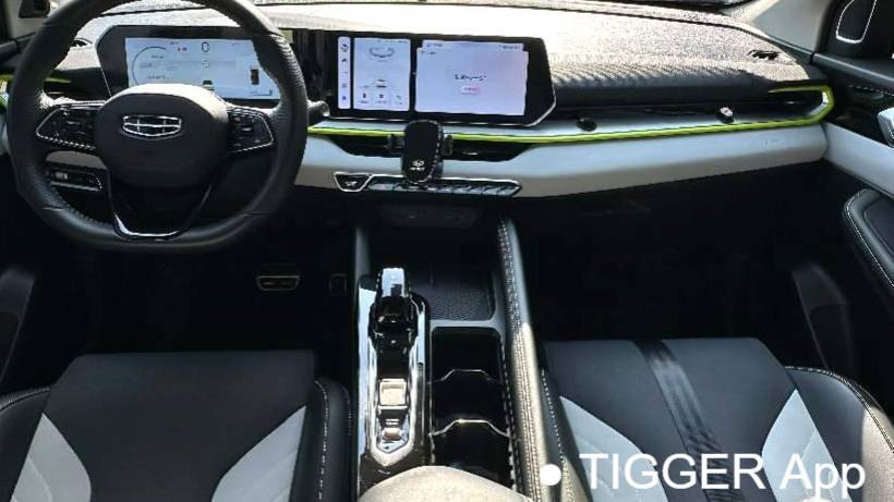 Geely 2022 Coolray 1.5TD DCT Battle