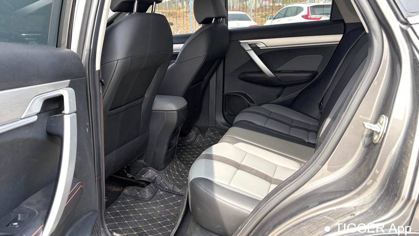 Geely 2023 Coolray 1.4T Manual Gold Edition