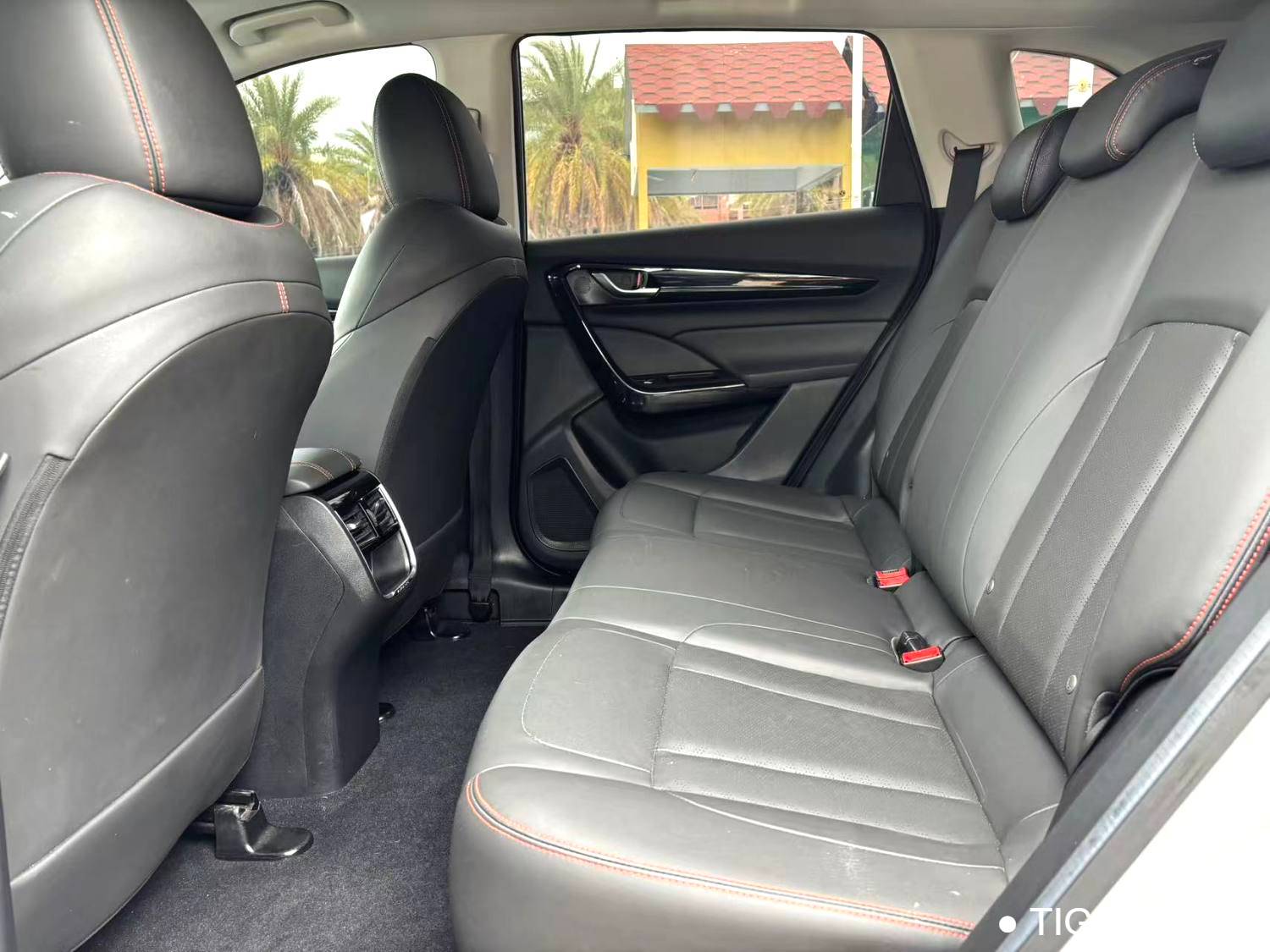 AEOLUS 2022 AX7 Mach version 1.5T DCT DF51