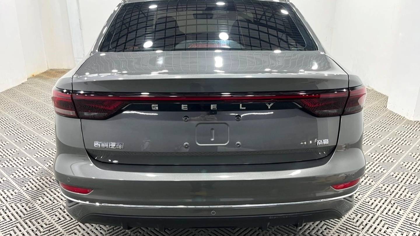 Geely 2022 EMGRAND 4th generation 1.5L CVT Prestige