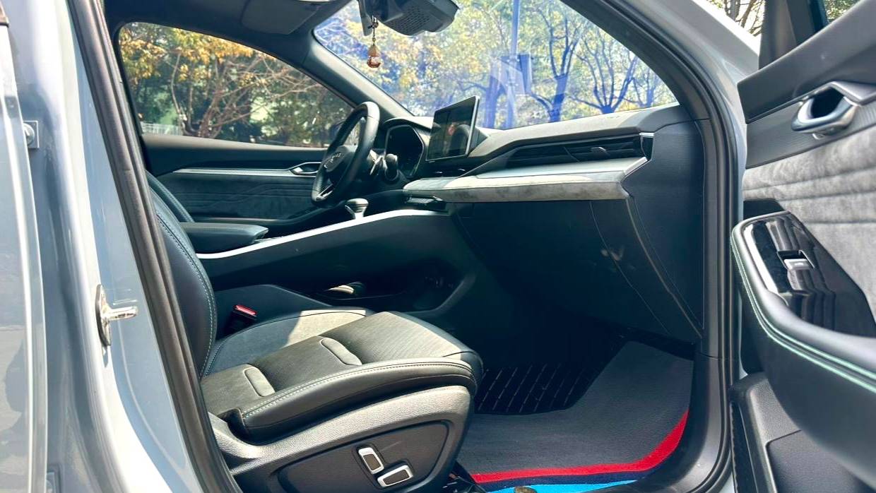 Geely 2023 PREFACE 2.0TD The Journey of a Legendary Landscape Painting Version