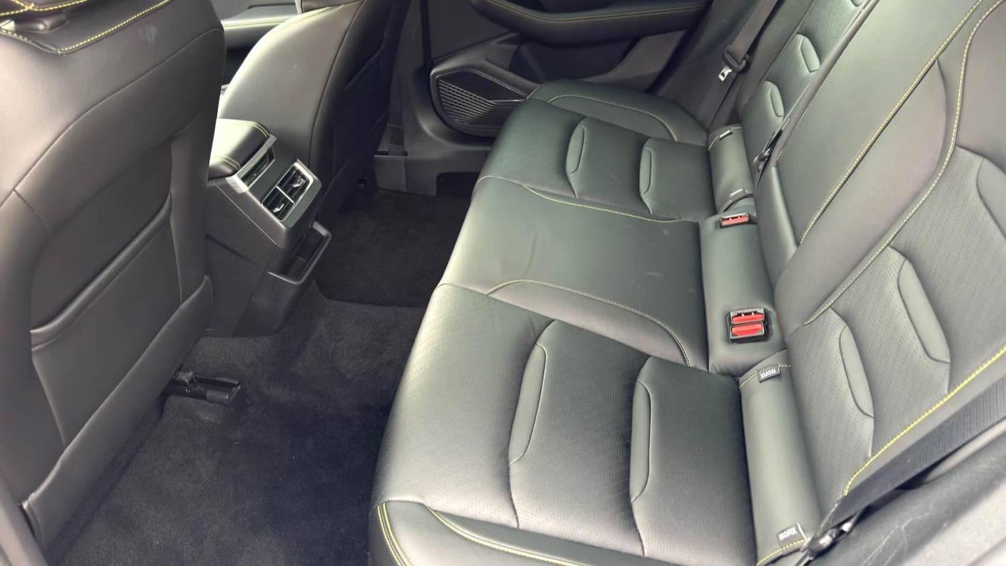 Geely 2023 PREFACE 1.5TD Shake Edition