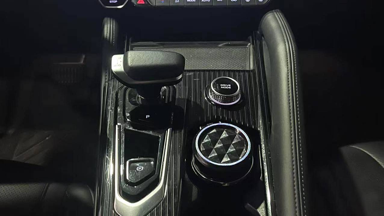 Geely 2023 Monjaro 2.0TD high-power automatic two wheel drive flagship model