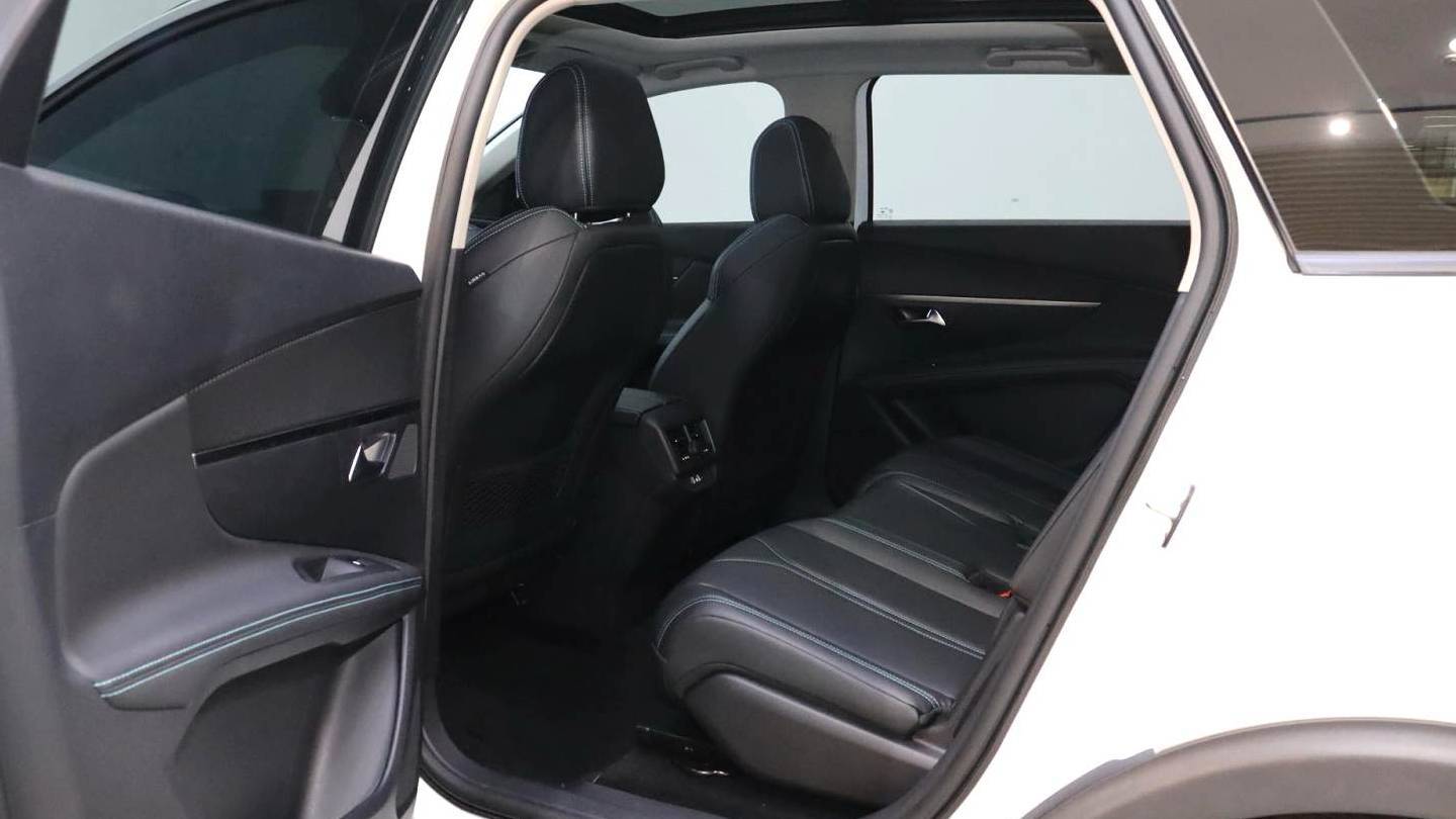 PEUGEOT 2021 5008 360THP 5-seater Strength Edition