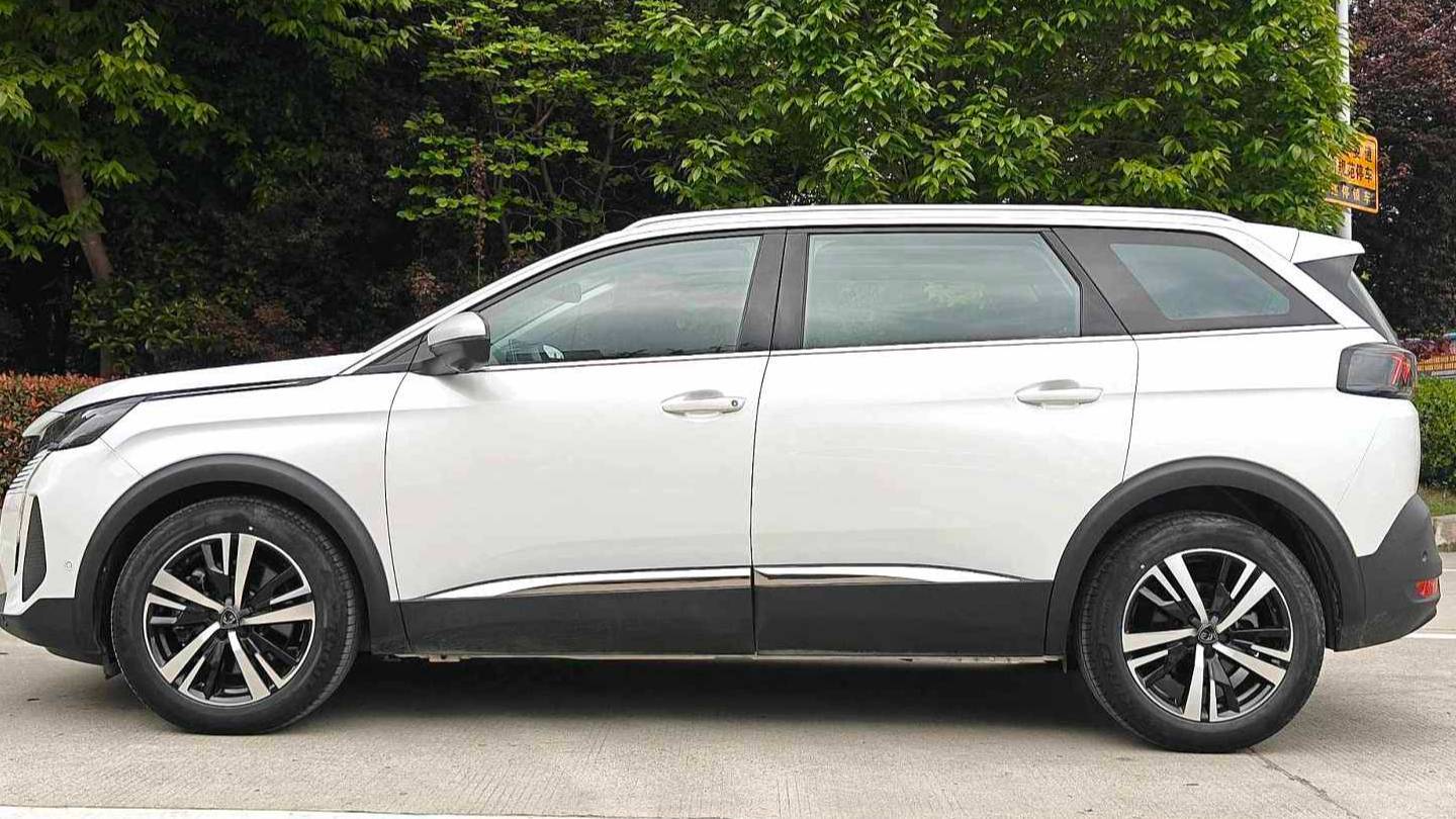 PEUGEOT 2023 5008 400THP Beloved Full Seat Edition with 7 seats