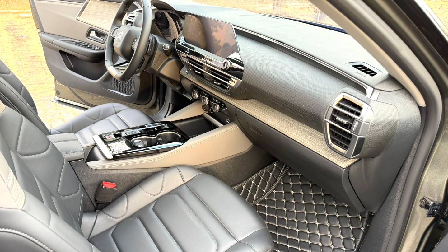 Citroën‌ 2023 Citroën C5 X 1.6T Enjoy Extraordinary Experience