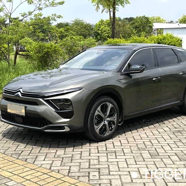 Citroën‌ 2022 Citroën C5 X 1.6T Enjoy Extraordinary Year of the Tiger Opening Red Edition Used Car