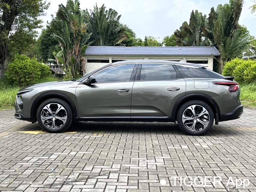 Citroën‌ 2022 Citroën C5 X 1.6T Enjoy Extraordinary Year of the Tiger Opening Red Edition