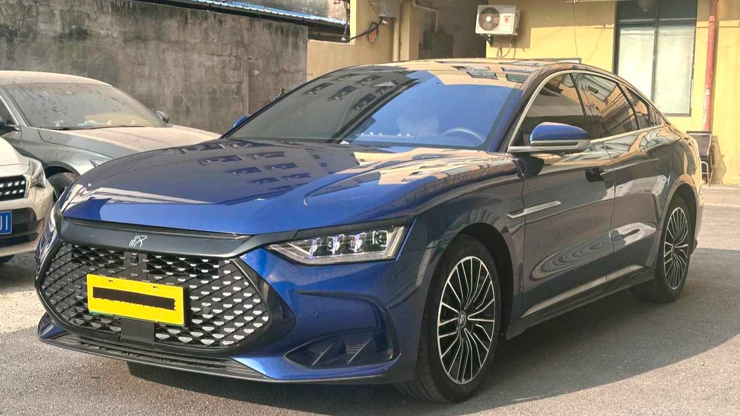 BYD 2022 HAN DM-i Champion 121KM Prestige Edition