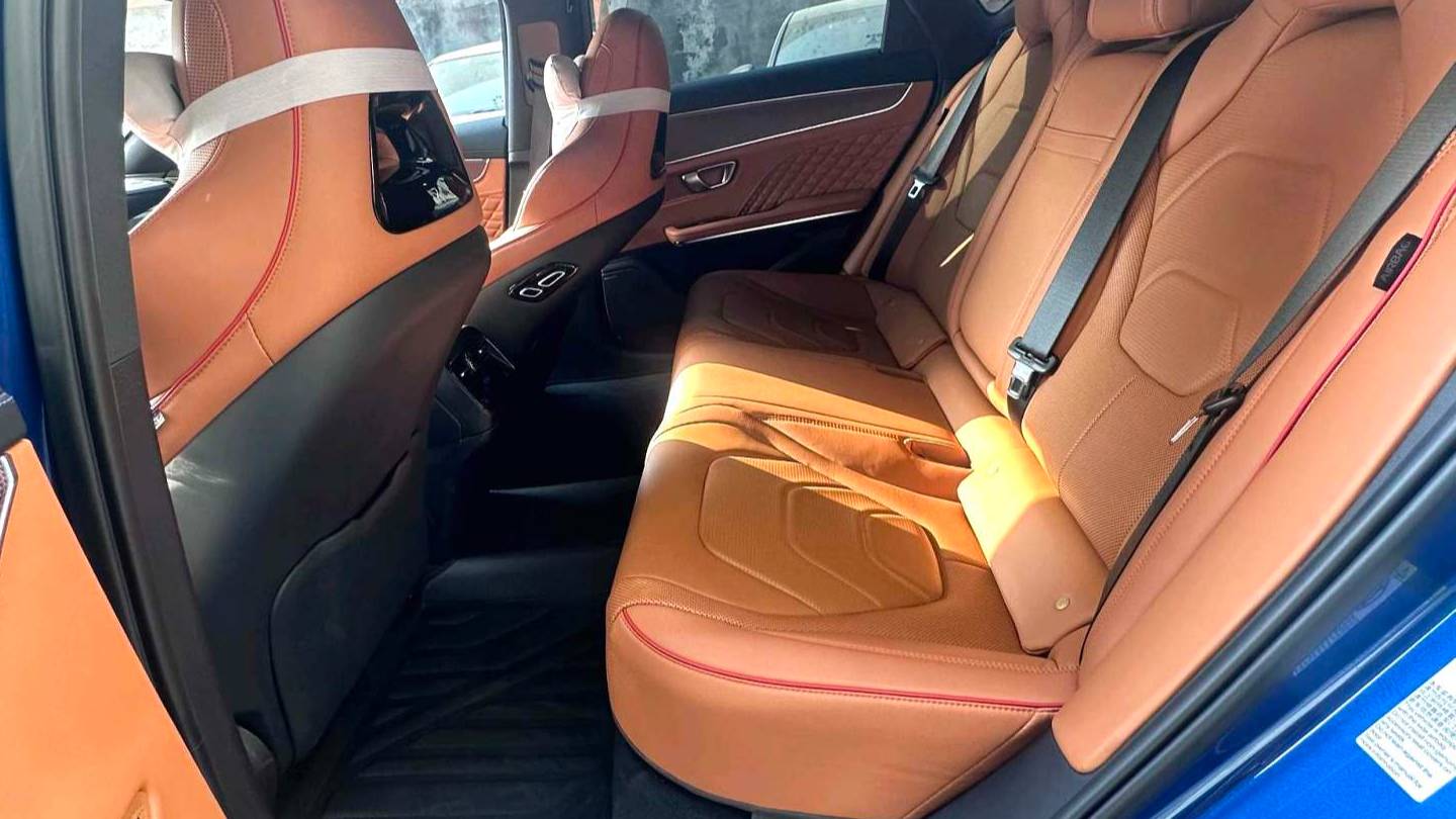 BYD 2022 HAN DM-i Champion 121KM Prestige Edition