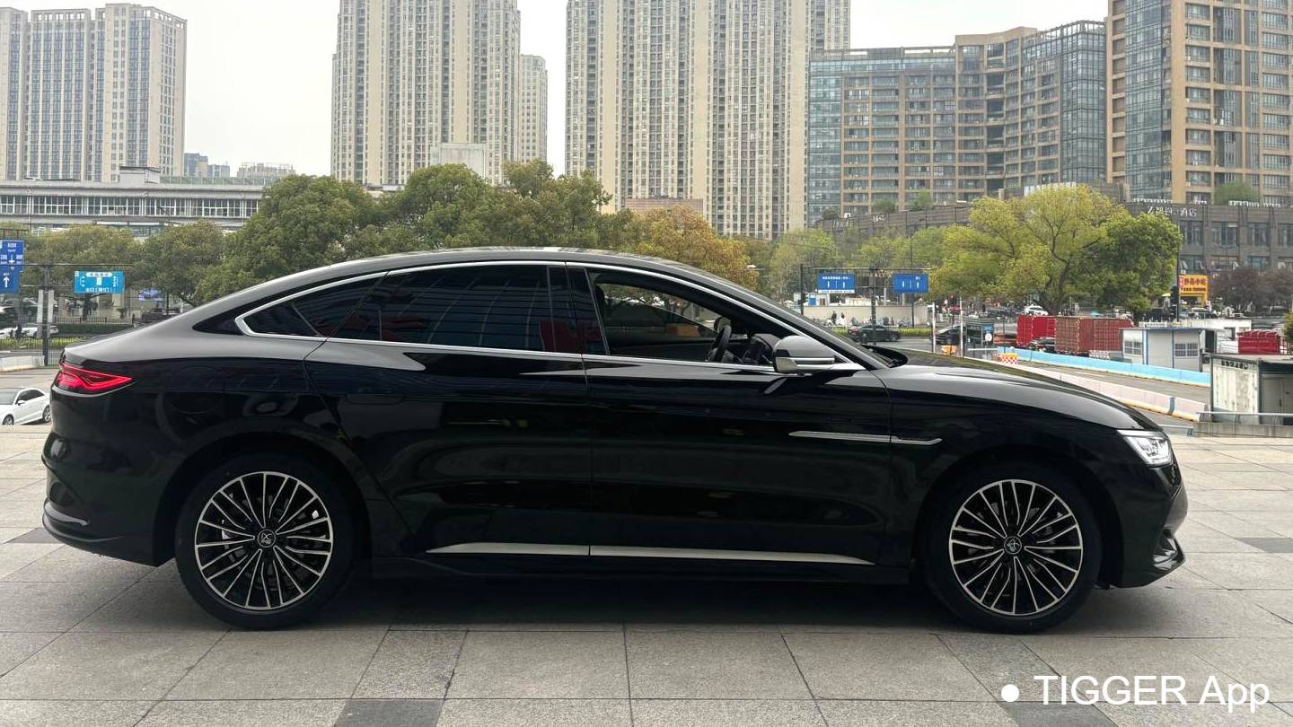 BYD 2023 HAN DM-i Champion 121KM Prestige Edition