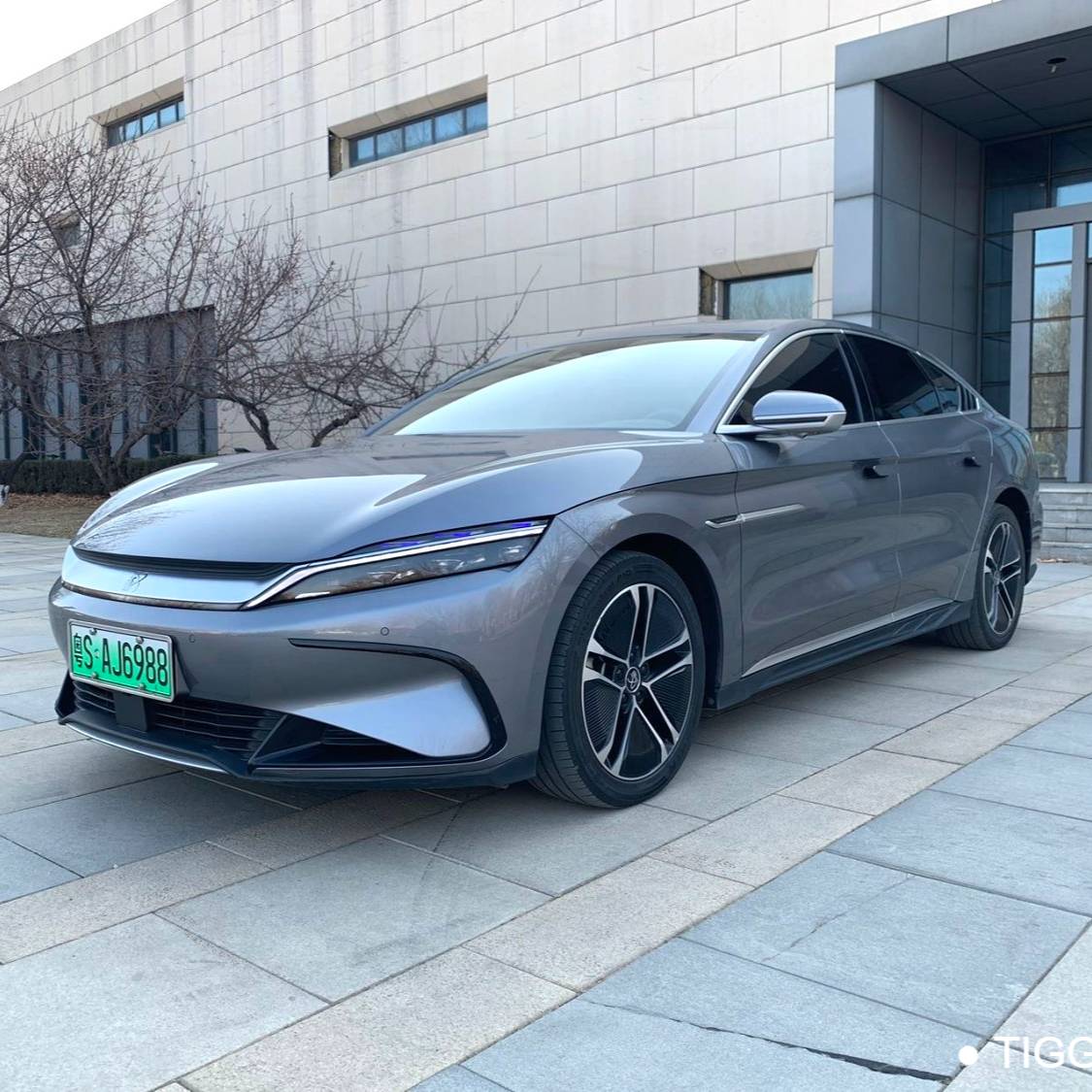 BYD 2024 HAN EV Honor Edition 605KM Front wheel Drive Prestige Model