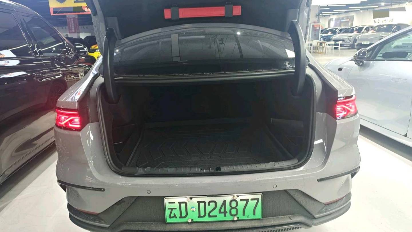 BYD 2025 HAN EV 506KM Luxury Model