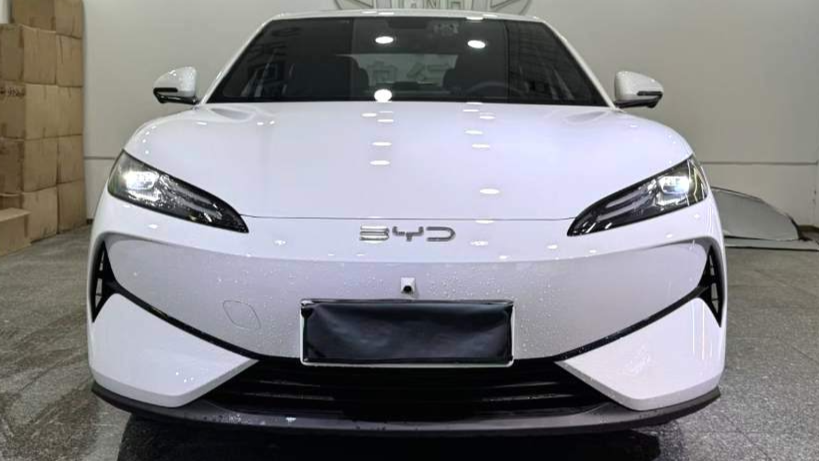 BYD 2025 e7 520 Intelligent Version