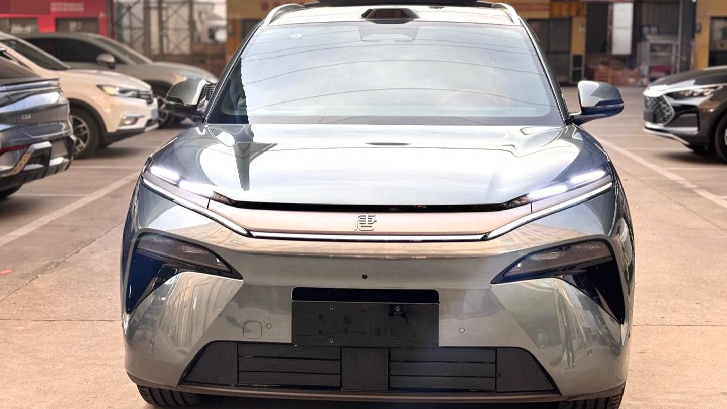 BYD 2025 TANG L DM 175KM Drone Player Edition