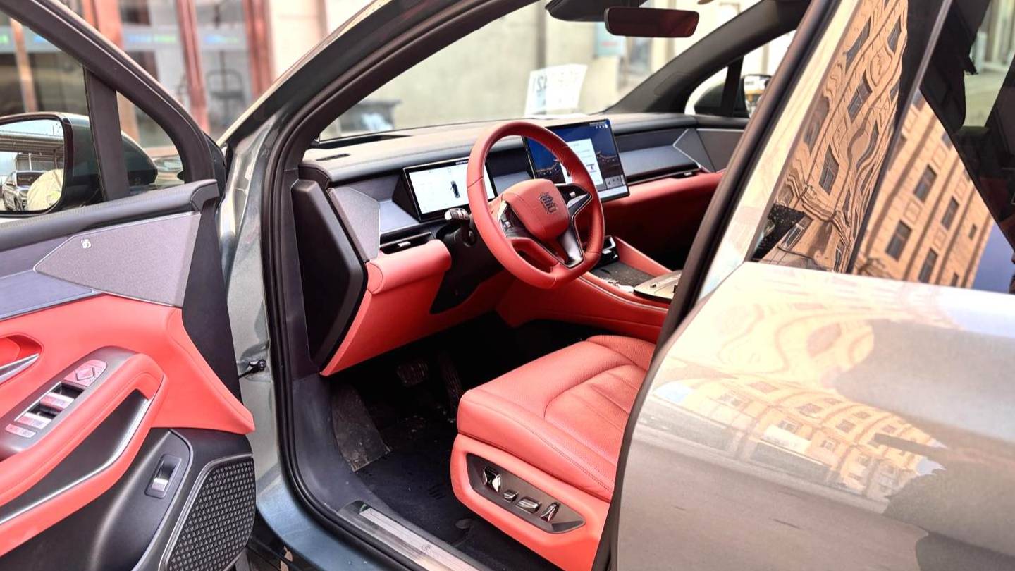 BYD 2025 TANG L DM 175KM Drone Player Edition