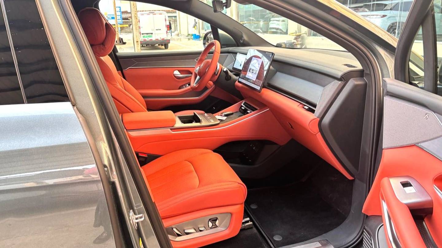 BYD 2025 TANG L DM 175KM Drone Player Edition