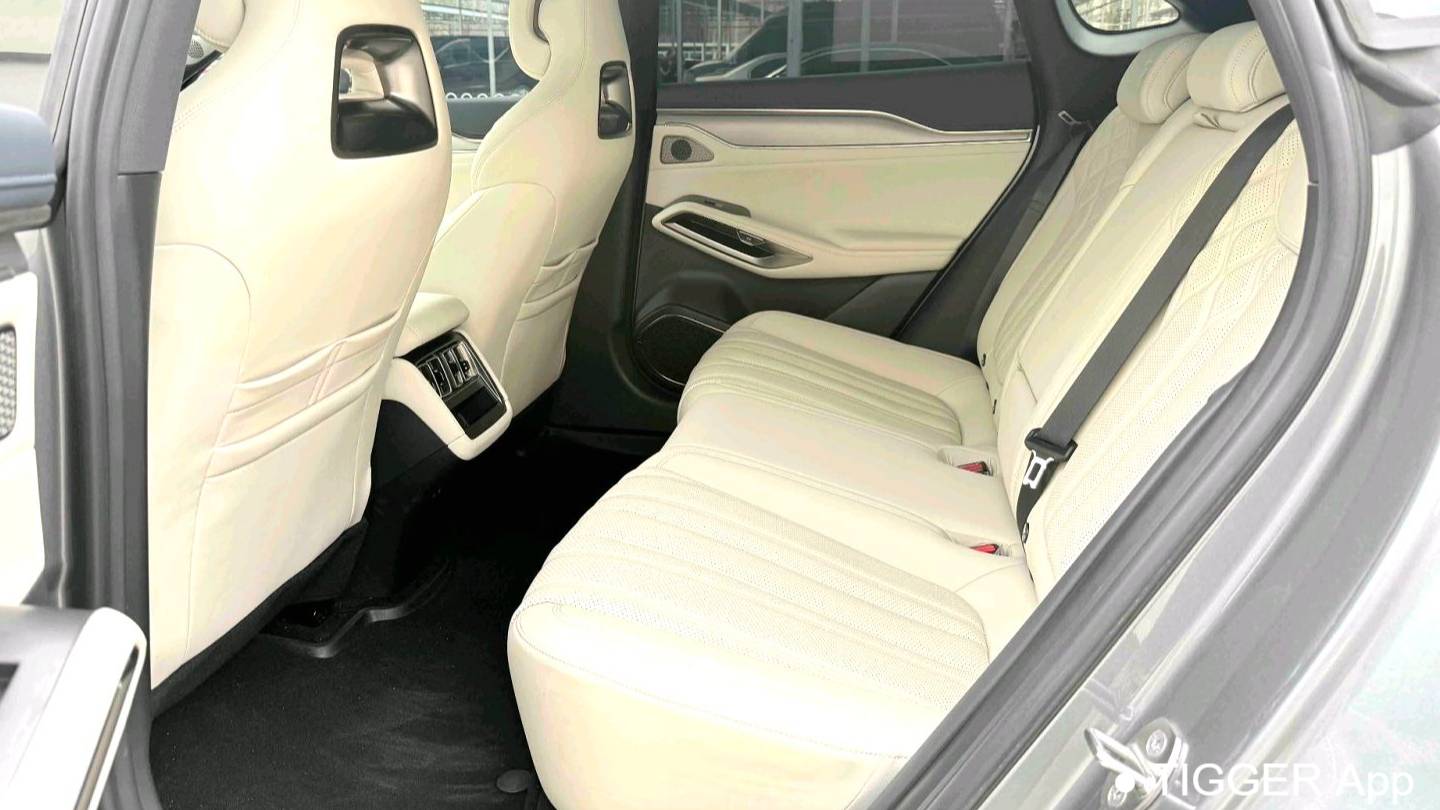 BYD 2024 SONG L EV 662km overtaking type