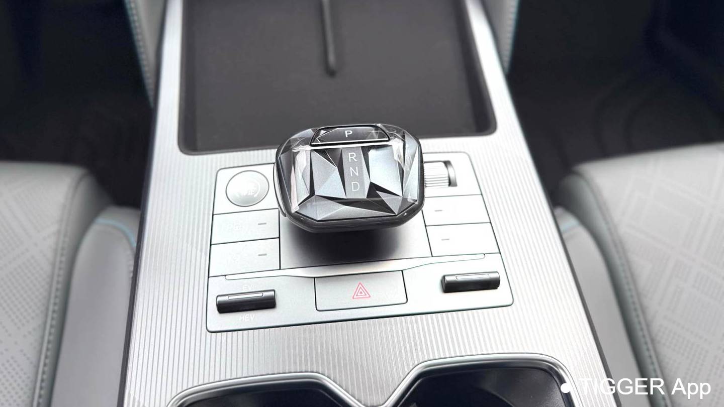 BYD 2025 SONG L DM-i Intelligent driving version 112km leading model