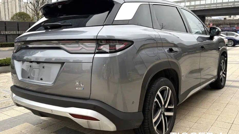 BYD 2025 SONG L DM-i Intelligent driving version 112km overtaking model