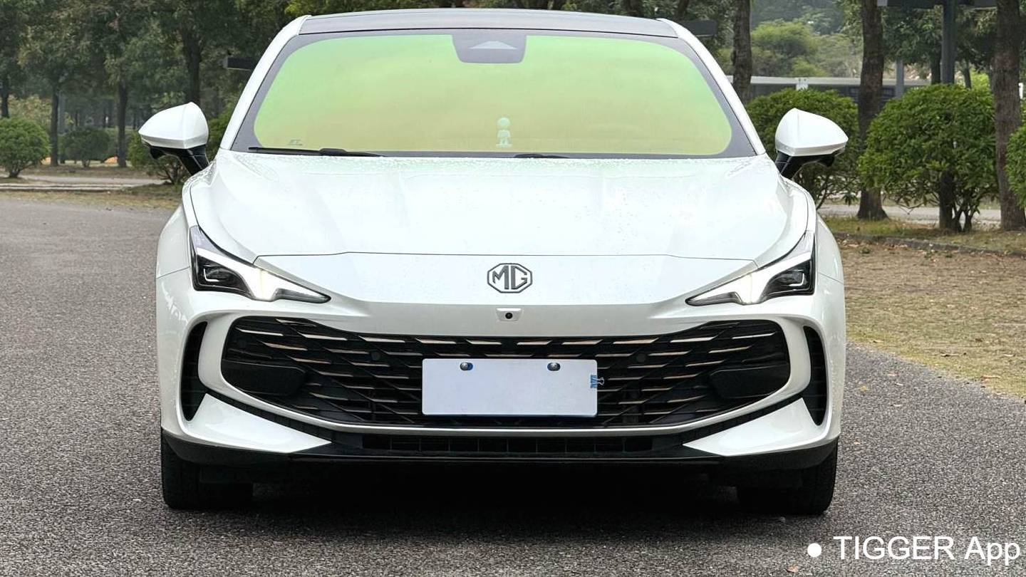 MG 2023 MG7 1.5T DCT Elegant Edition