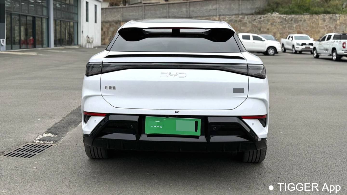 BYD 2024 Sea Lion 07 EV 610 Long Range Edition