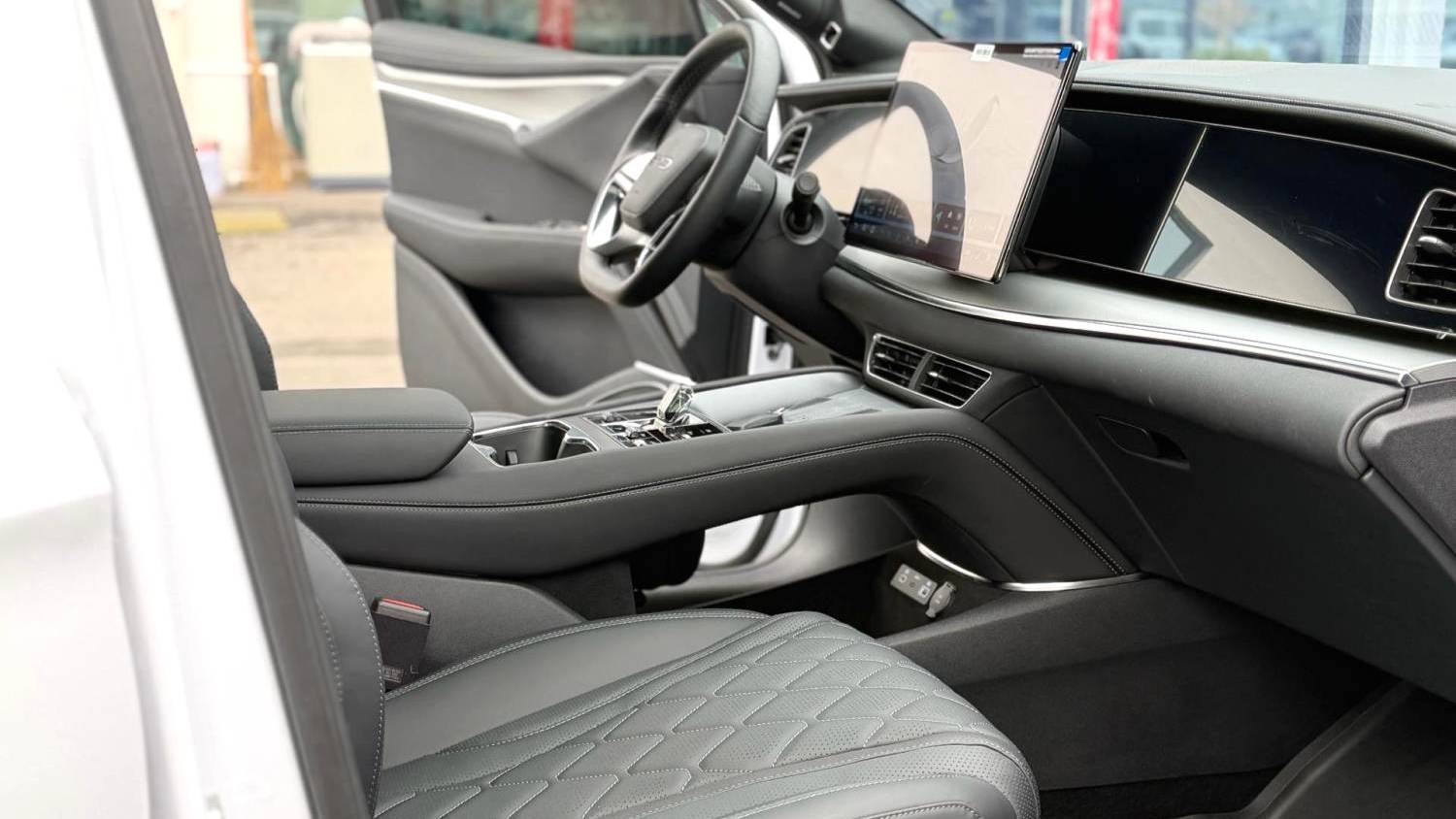 BYD 2024 Sea Lion 07 EV 610 Long Range Edition