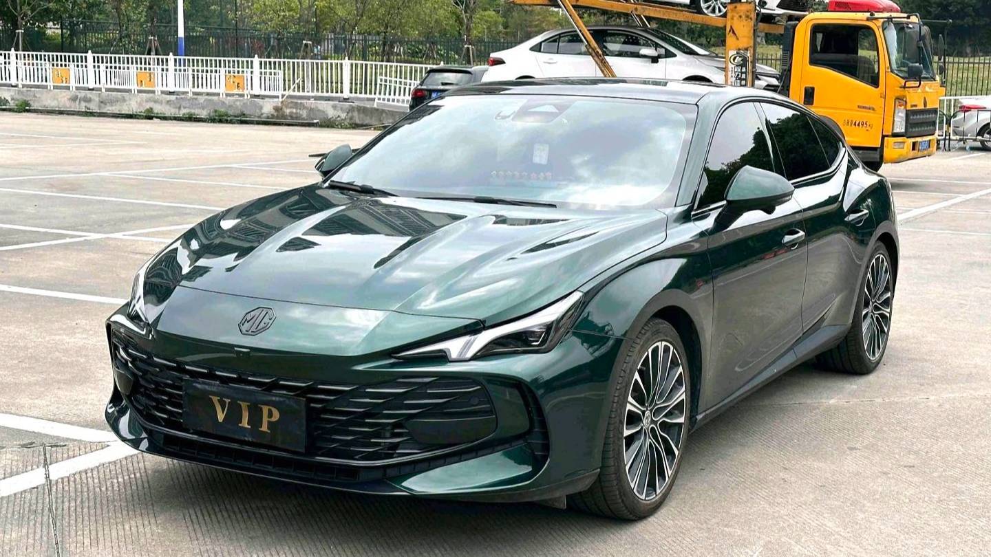 MG 2025 MG7 1.5T 300 DCT Elegant Edition