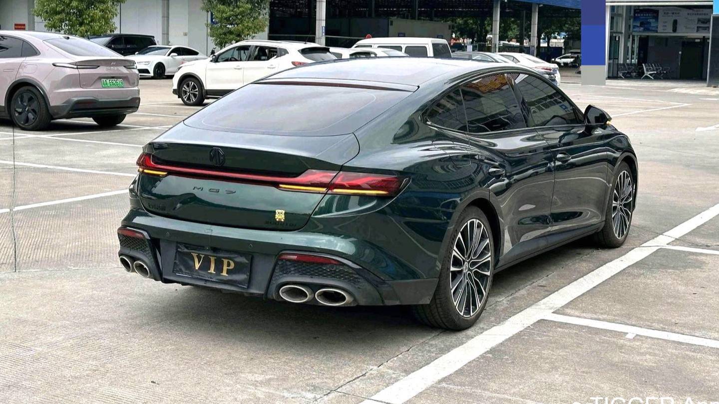 MG 2025 MG7 1.5T 300 DCT Elegant Edition