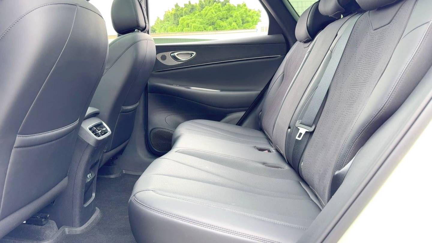 BYD 2025 Sea Lion 06 EV 605 Navigation Pro Edition