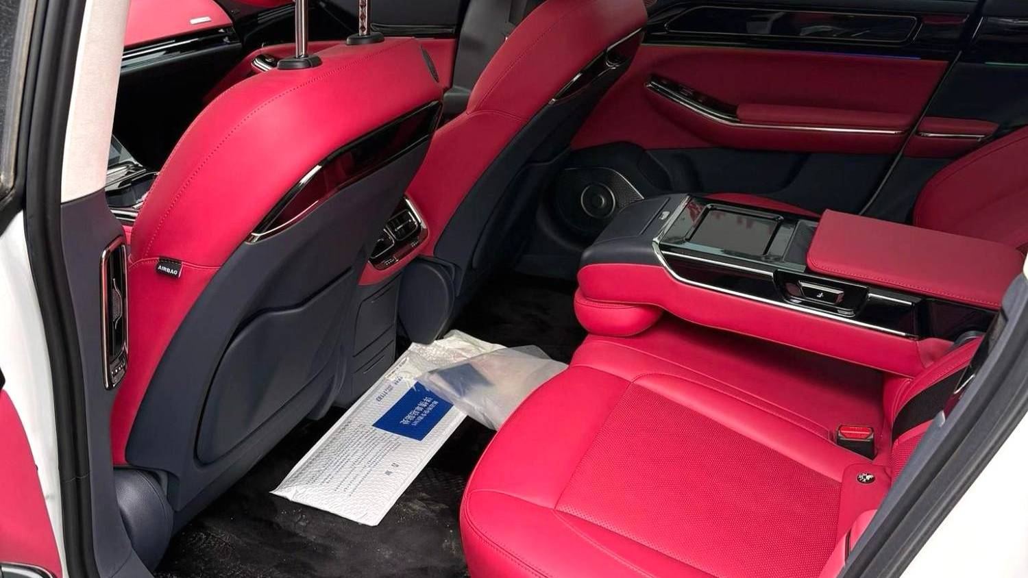 YUANHANG 2023 Y6 620km 4WD Premium Edition