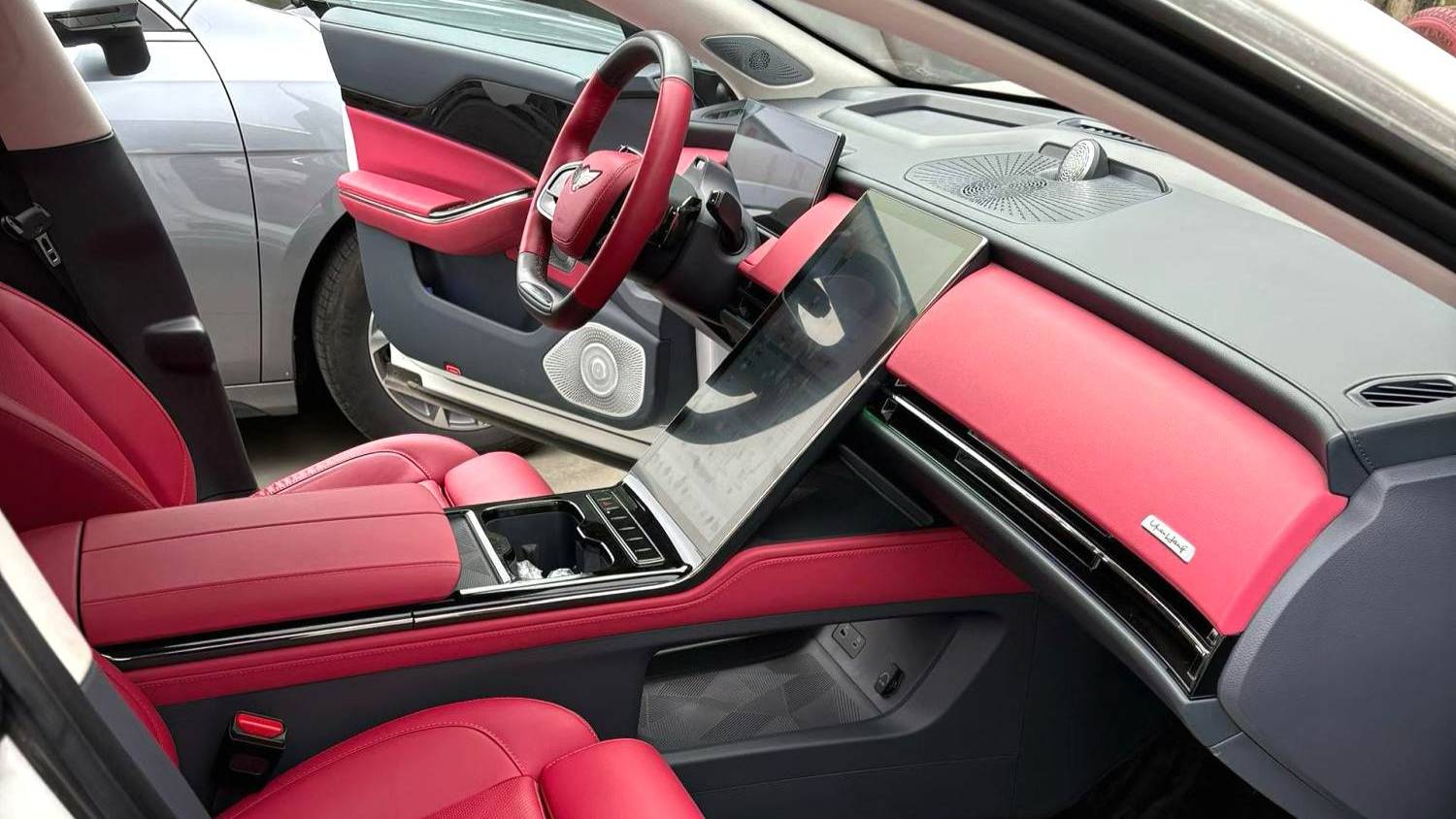 YUANHANG 2023 Y6 620km 4WD Premium Edition