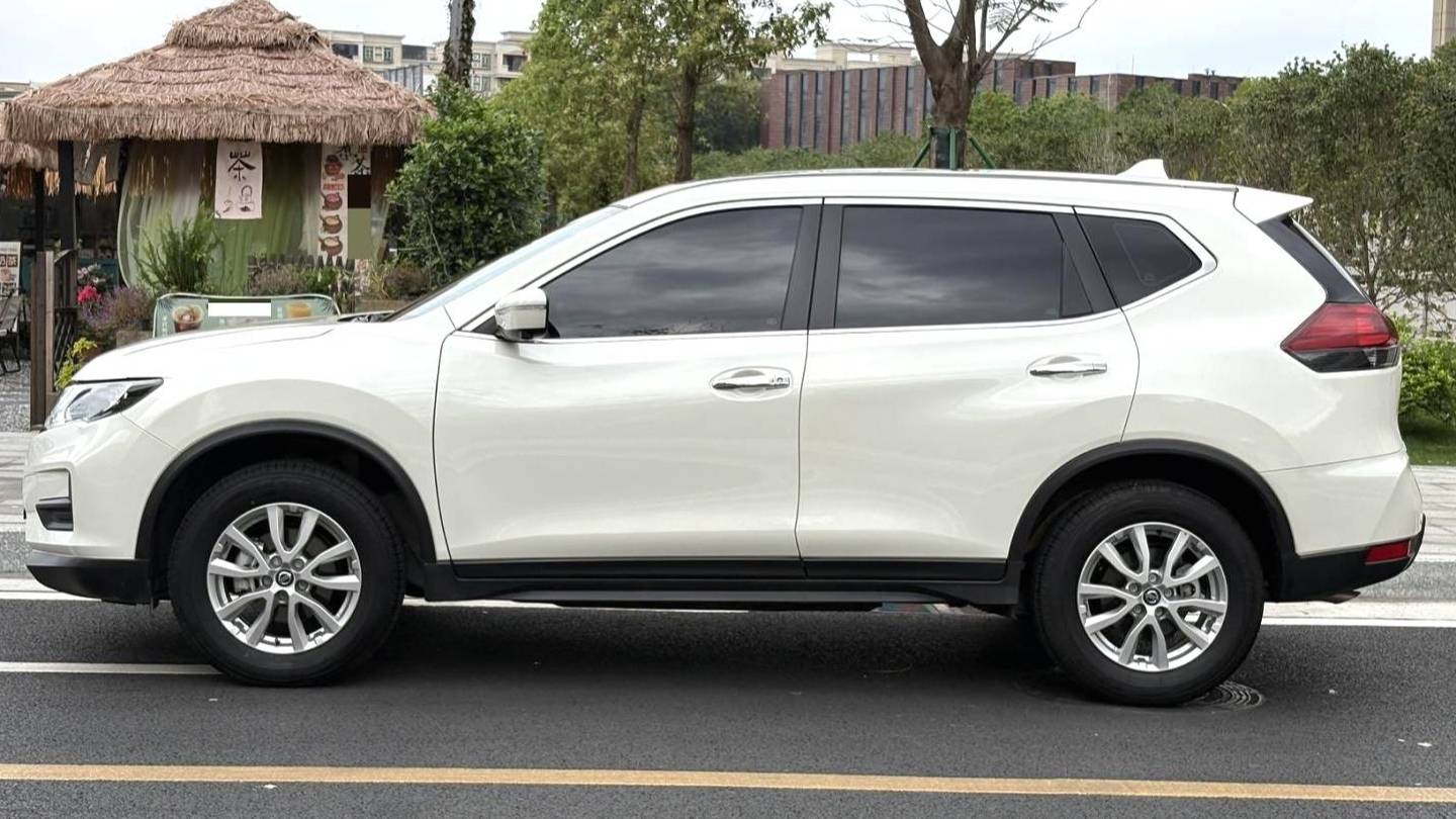 NISSAN 2023 X-TRAIL 2.0L Two wheel Drive Intelligent Connected Comfort Edition