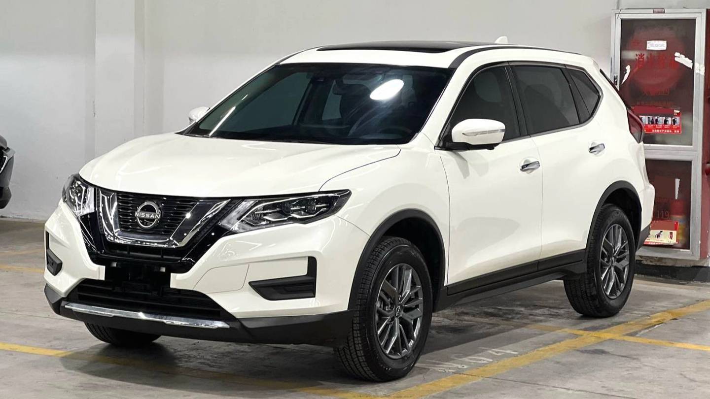 NISSAN 2025 X-TRAIL Honor 2.0L Two-Wheel Drive Leading Edition