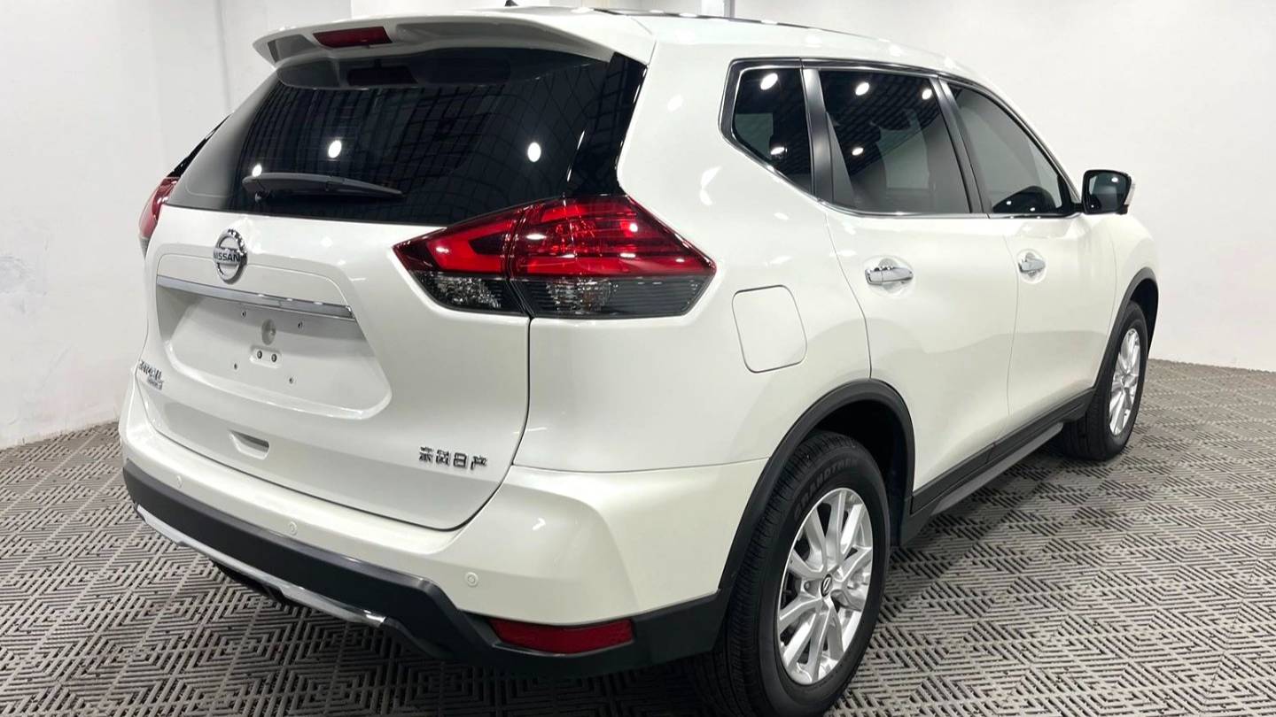 NISSAN 2023 X-TRAIL Classic 2.0L 2WD Zhilian Zhenxiang Edition