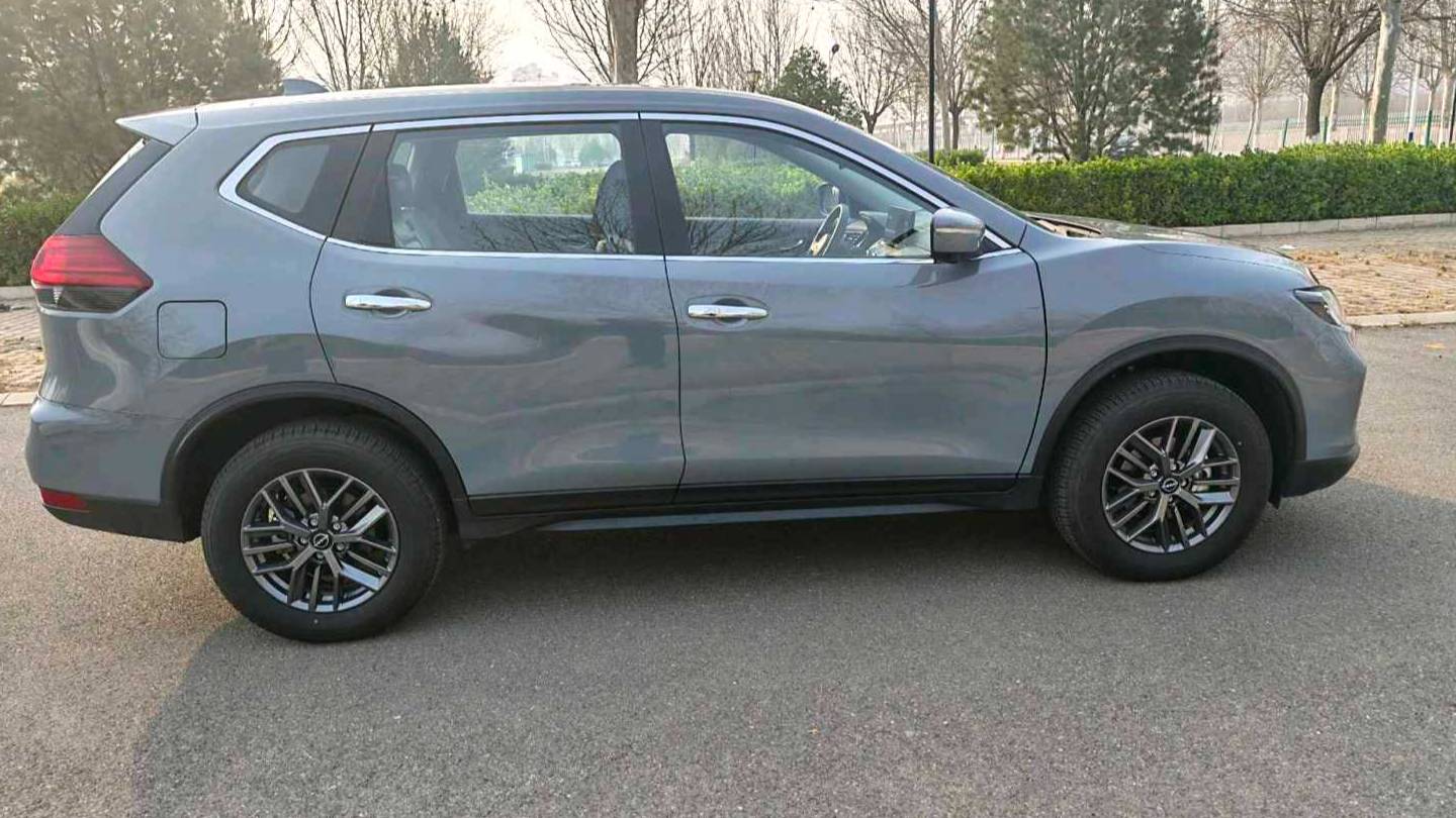 NISSAN 2025 X-TRAIL Honor 2.0L Two-Wheel Drive Leading Edition