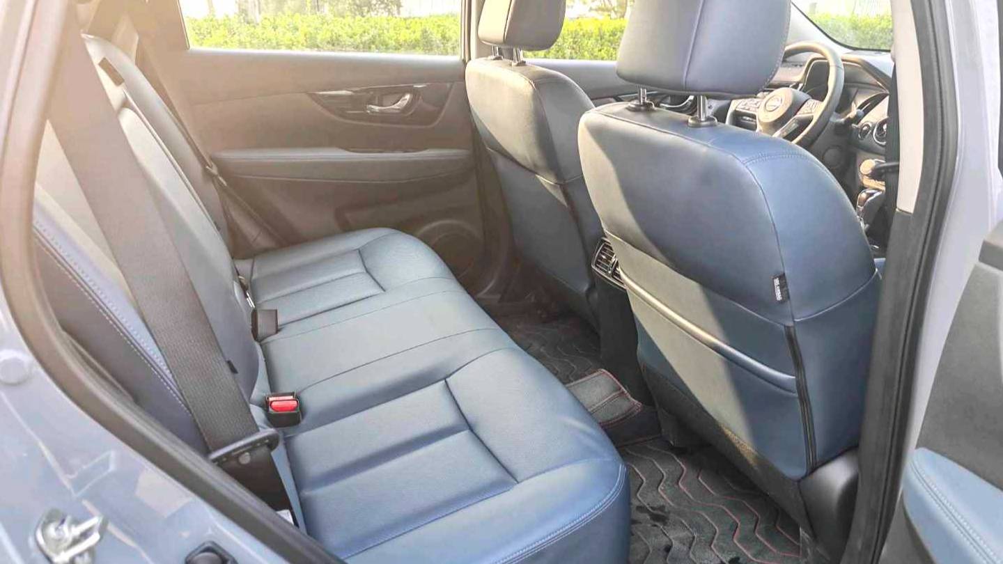 NISSAN 2025 X-TRAIL Honor 2.0L Two-Wheel Drive Leading Edition