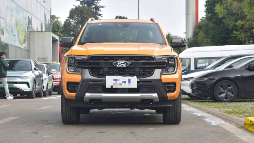 Ford 2023 ‌Ranger Wild field four-wheel drive automatic gasoline version