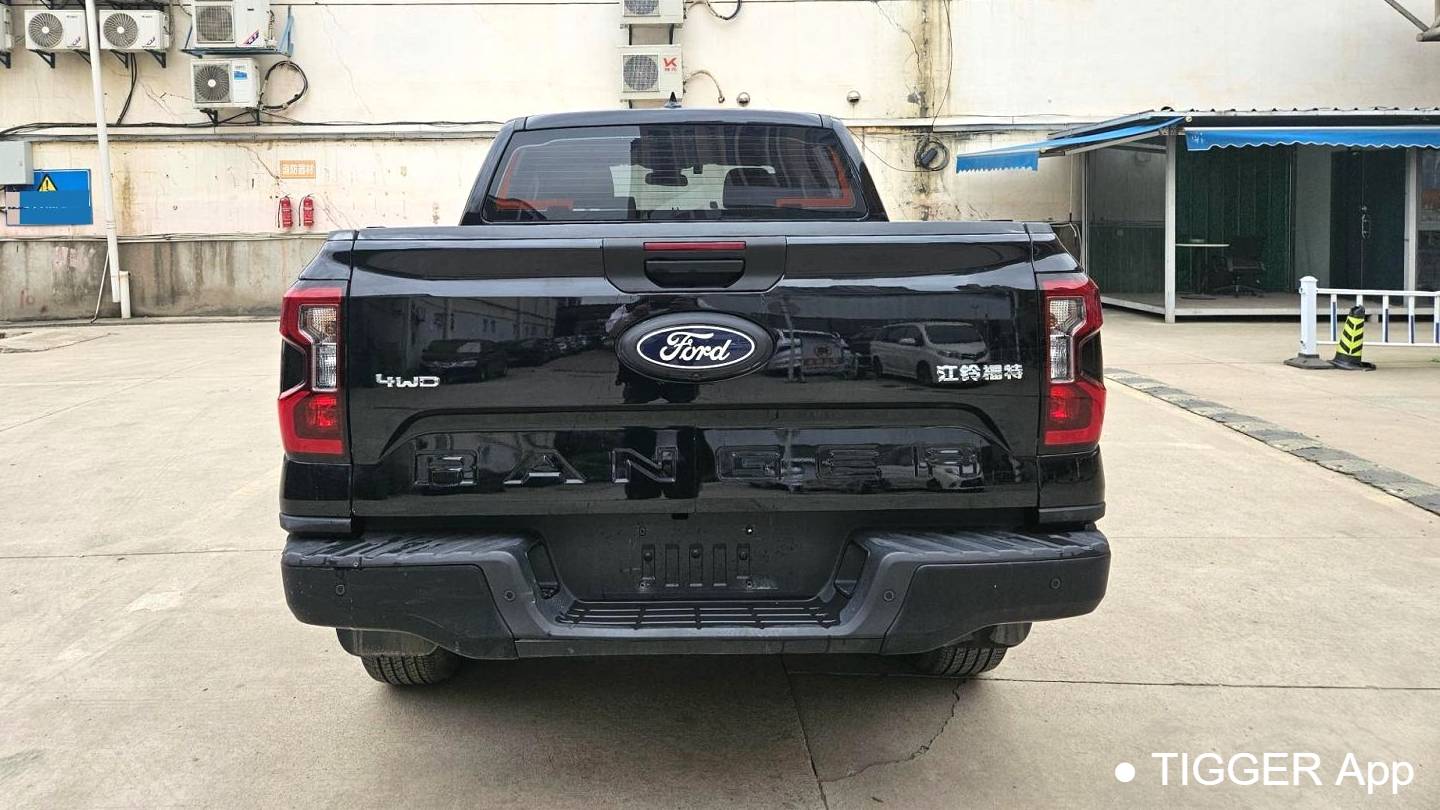 Ford 2023 ‌Ranger Mountain forest four-wheel drive automatic gasoline version