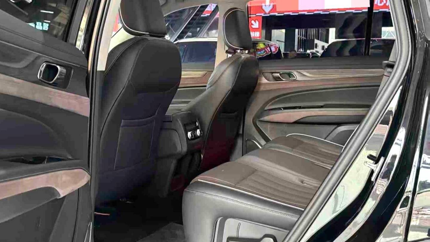 Ford 2023 Equator EcoBoost 225 Luxury Collar 7-seater (2/2/3)