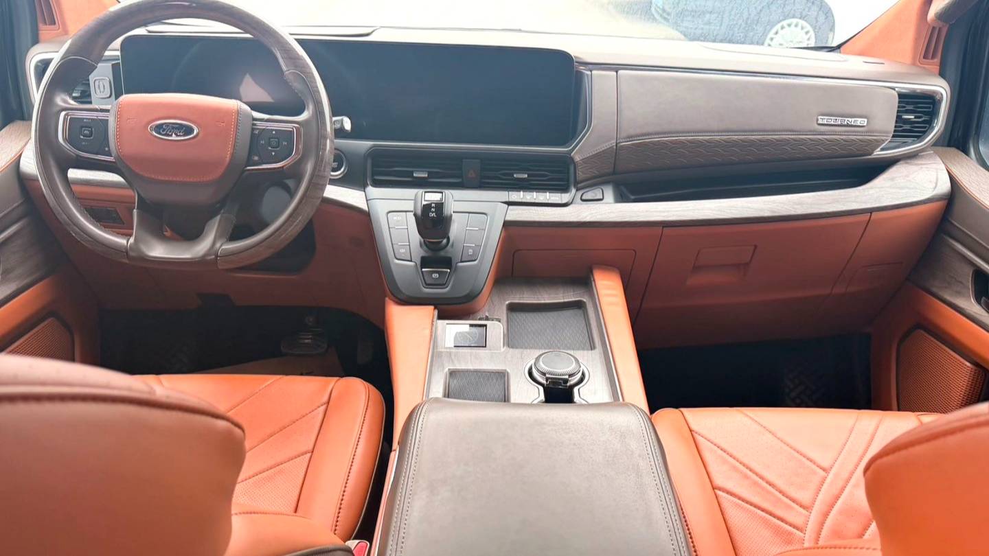 Ford 2023 Tourneo Custom 2.0T Automatic Prestige Edition