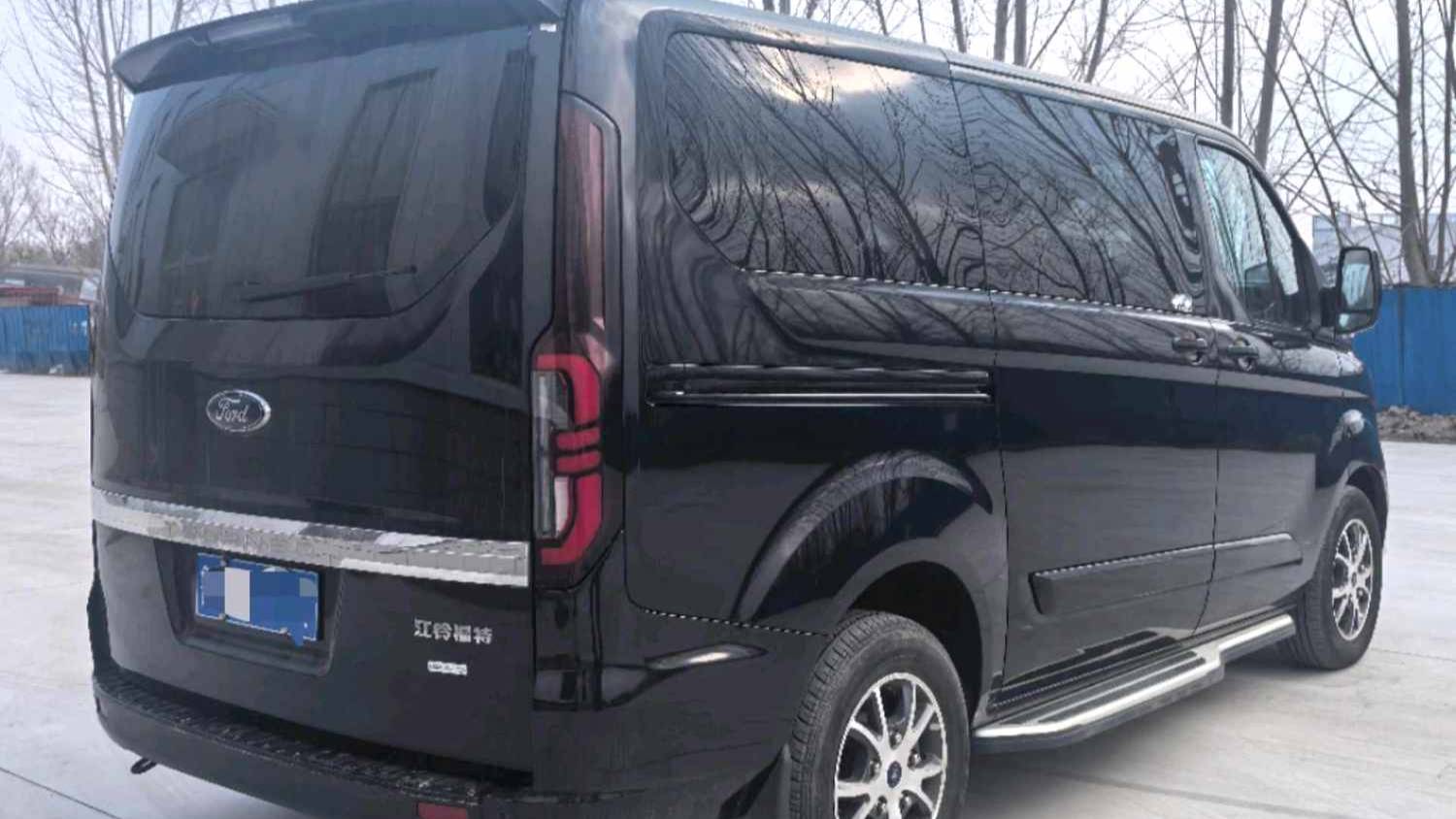 Ford 2023 Tourneo Custom 2.0T Automatic Enjoyment Edition