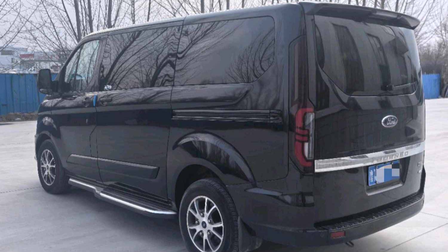Ford 2023 Tourneo Custom 2.0T Automatic Enjoyment Edition