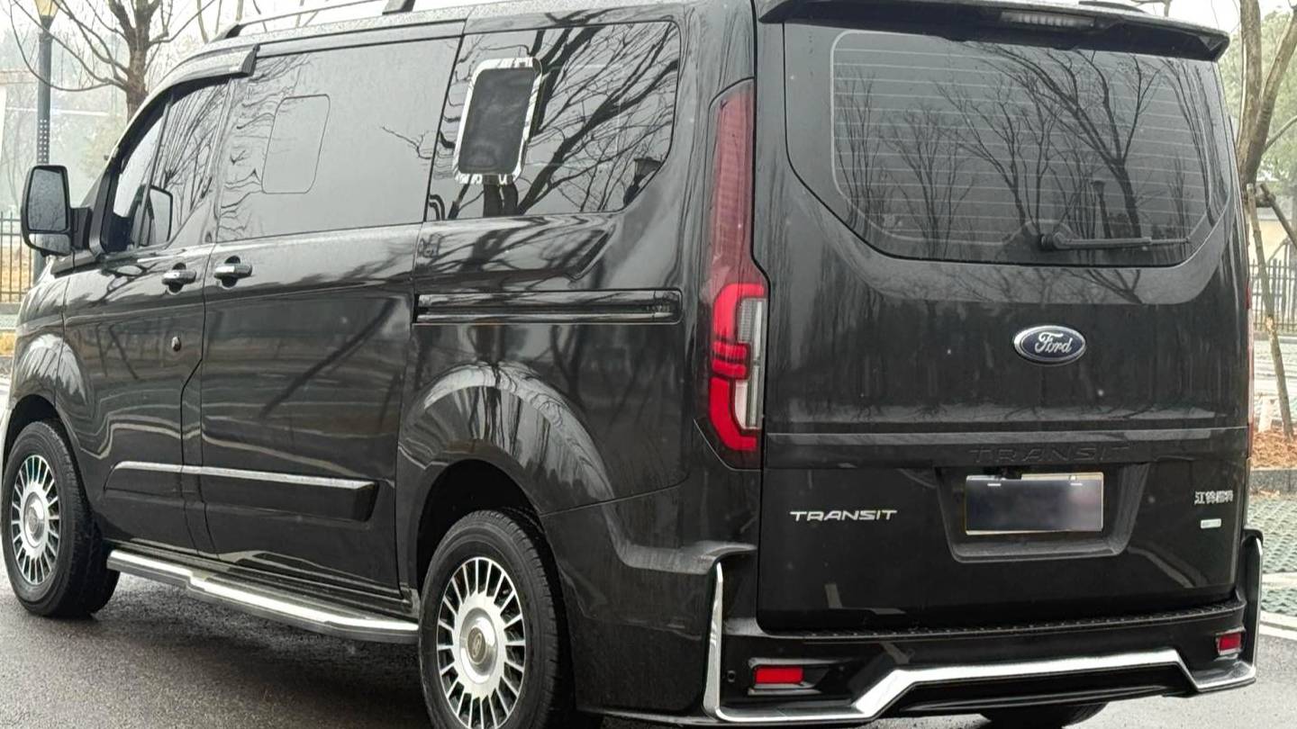 Ford 2024 Tourneo Custom 2.0T Automatic Zhizun Plus Edition