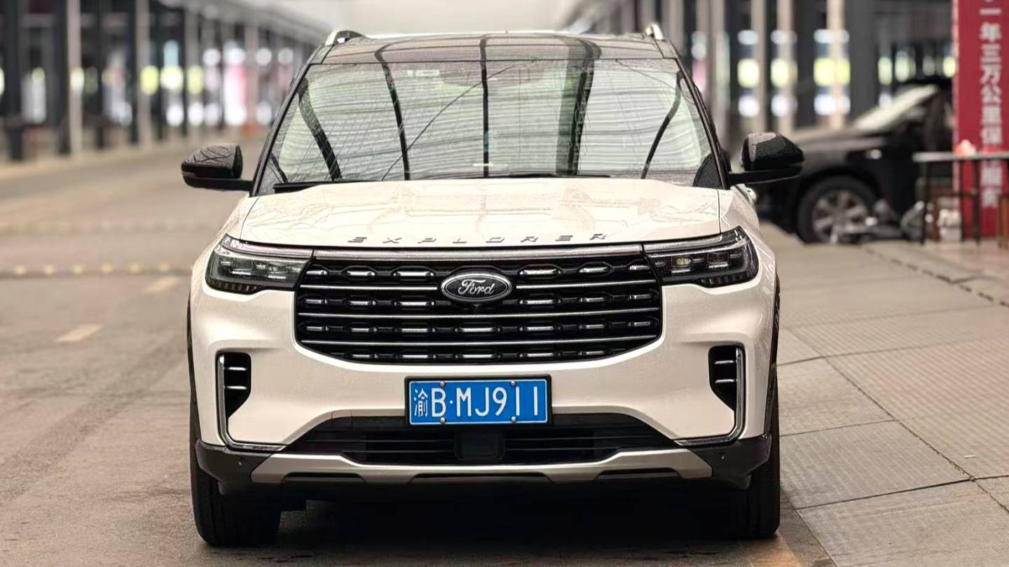 Ford 2024 ‌Explorer 2.3T EcoBoost 4WD Titanium Edition 6-seater