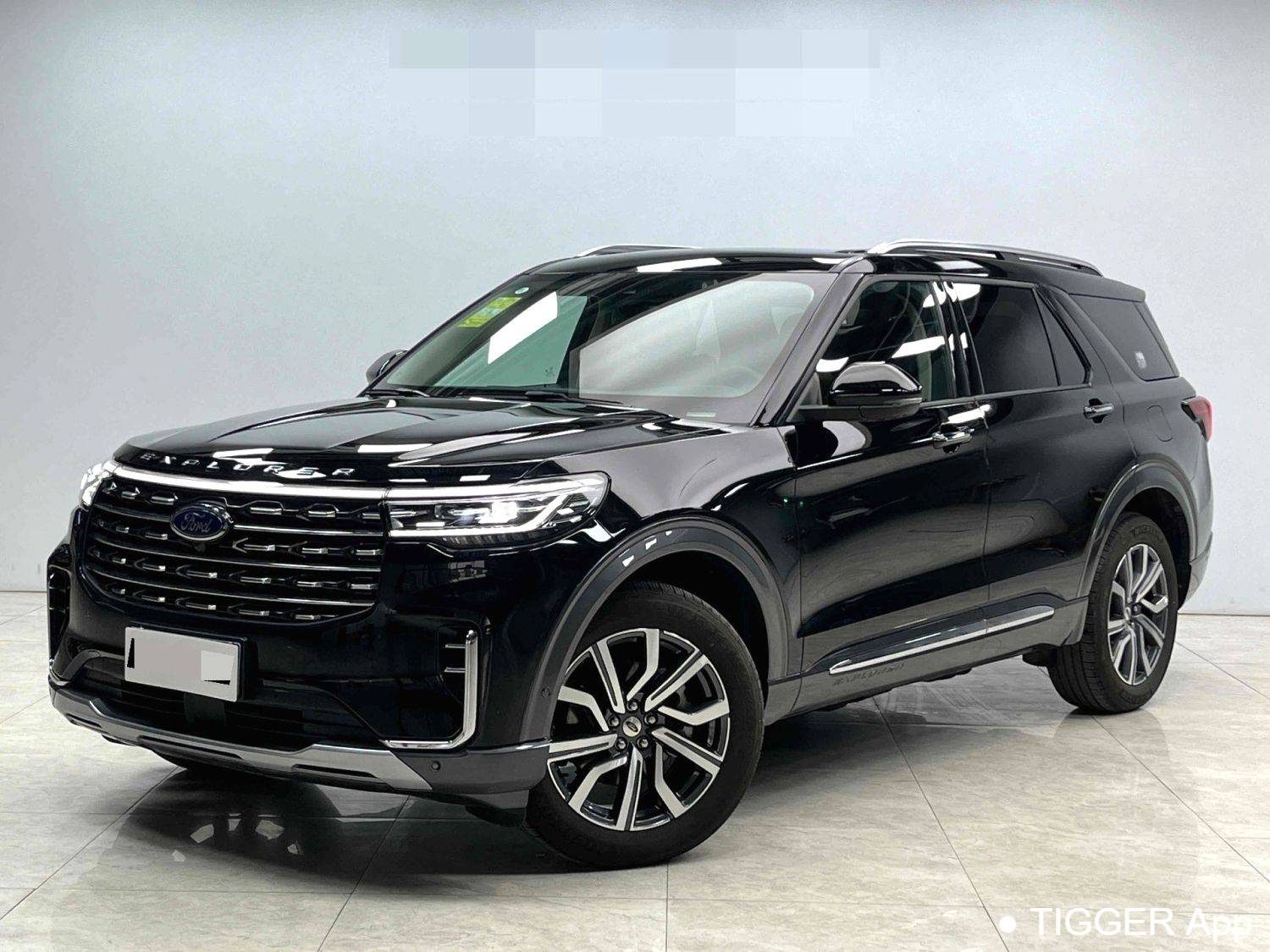 used Ford 2023 ‌Explorer EcoBoost 285 four-wheel drive titanium version 6-seater